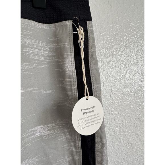 Vuori Cruise Board Shorts Eucalyptus Belize Men’s Size 32 Drawstring Swim Trunks - Picture 3 of 11